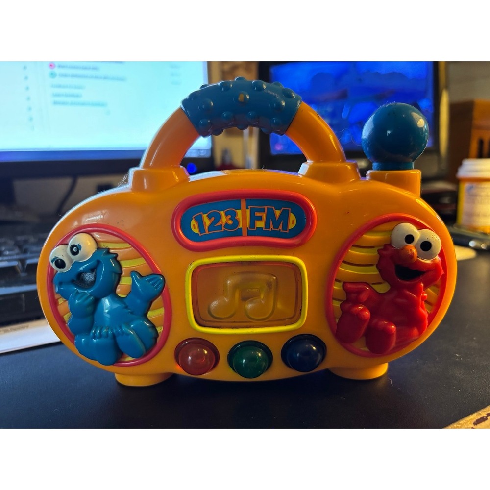 SESAME STREET 123 FM Radio VIDEO 1999 Boombox Elmo Cookie Monster Lights Handle
